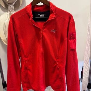 Tomato red sz XL women’s arc’teryx. Excellent condition